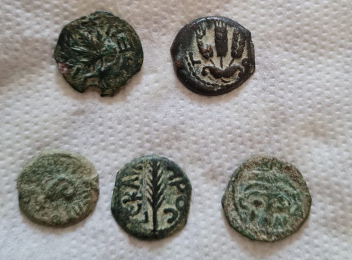 Romano-Jewish-Prutah-Coins---Help-With-ID?